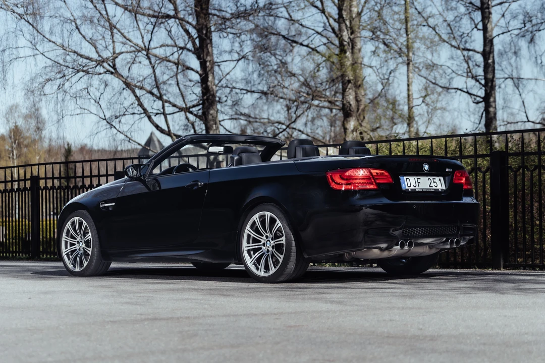 2011 BMW E93 M3 Convertible - Image 11 of 31