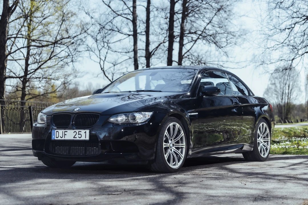 2011 BMW E93 M3 Convertible - Image 3 of 31