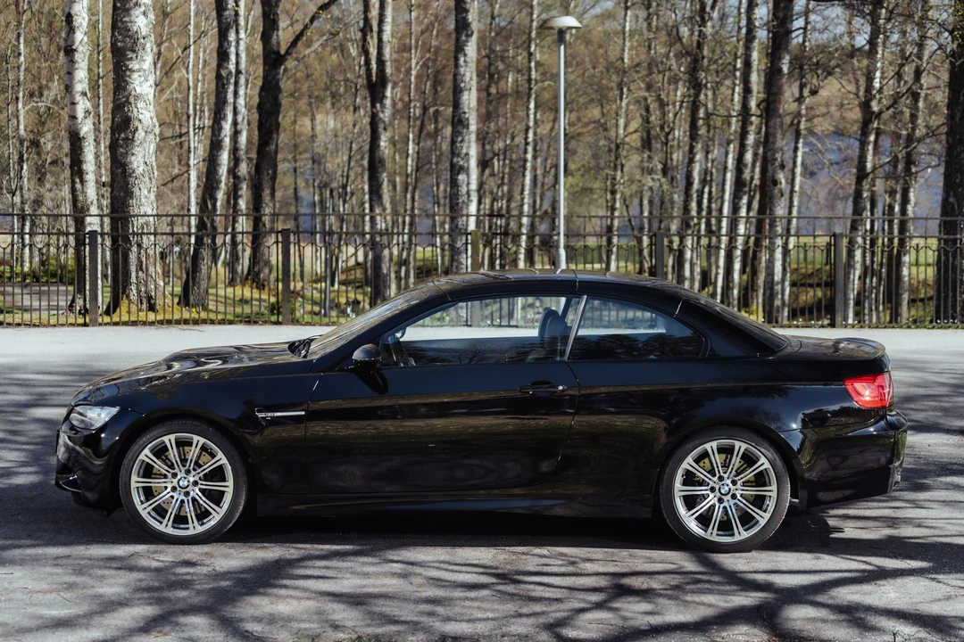 2011 BMW E93 M3 Convertible - Image 4 of 31