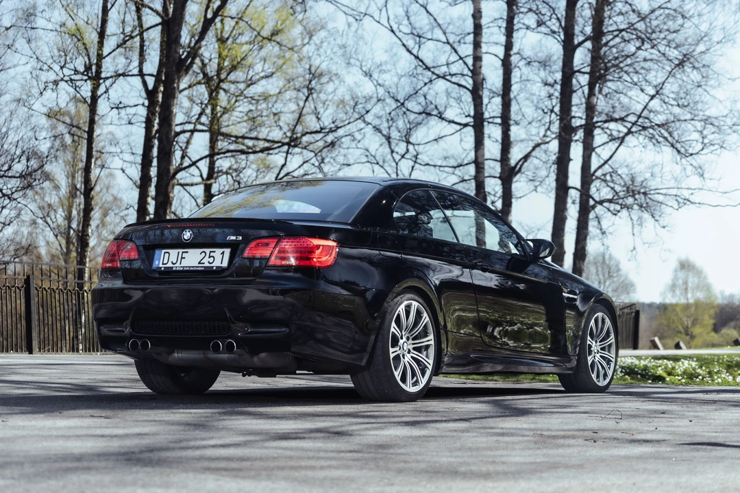 2011 BMW E93 M3 Convertible - Image 7 of 31