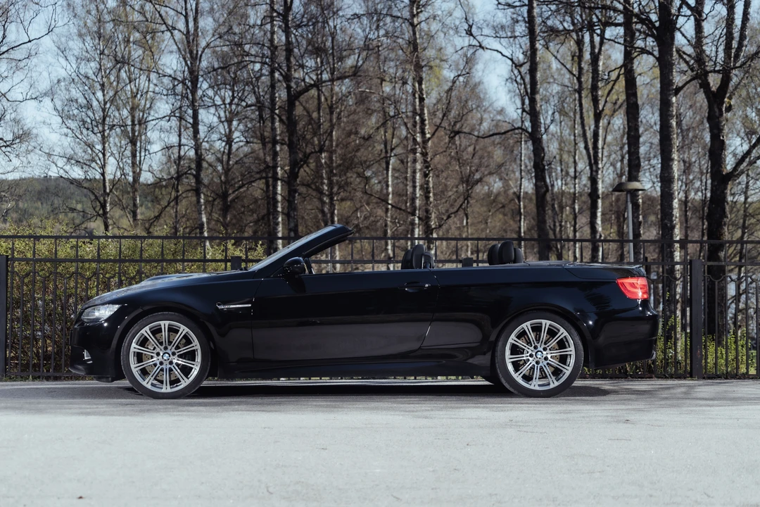 2011 BMW E93 M3 Convertible - Image 10 of 31