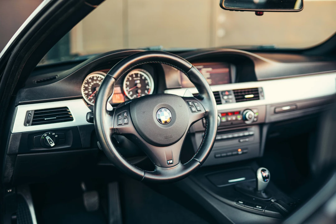 2011 BMW E93 M3 Convertible - Image 4 of 6