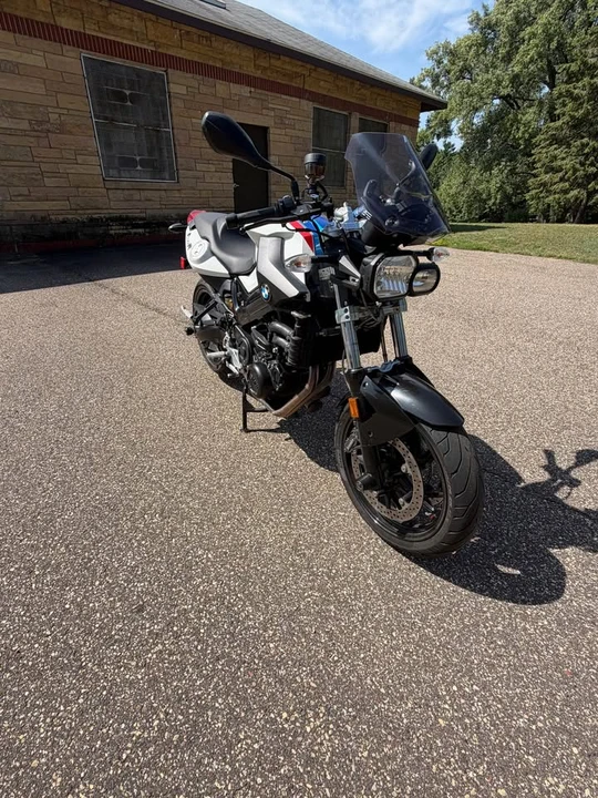 2011 BMW Motorcycles - Image 6 of 8