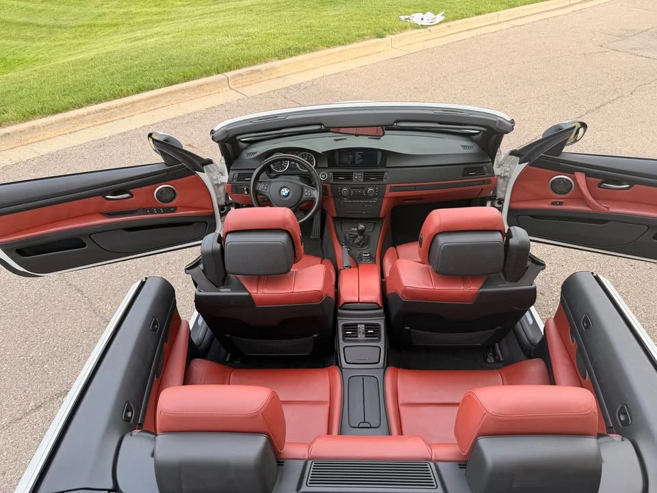 2011 BMW M3 - Image 13 of 21
