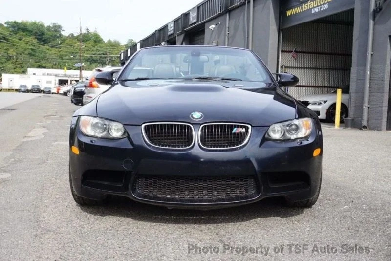 2011 BMW M3 - Image 3 of 12