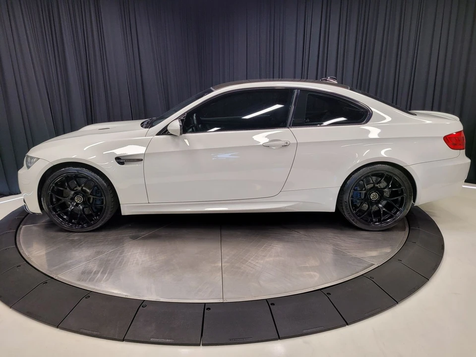 2011 BMW M3 - Image 9 of 12