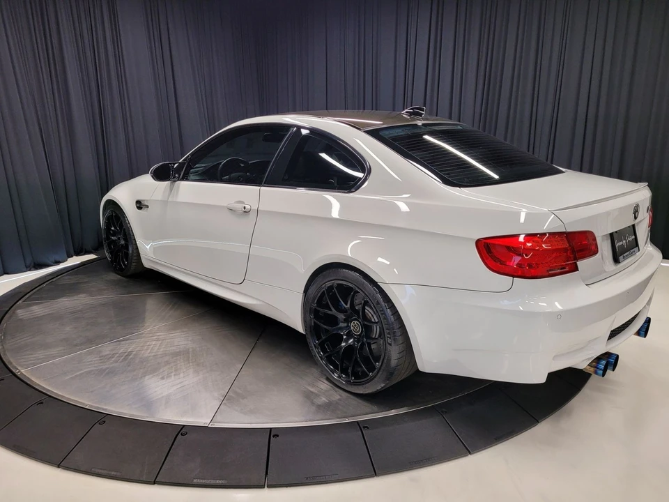 2011 BMW M3 - Image 10 of 12