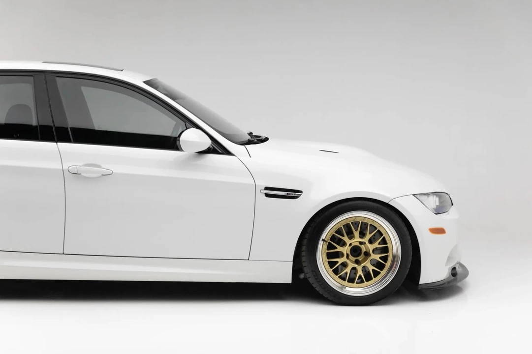 2011 BMW E90 M3 Sedan - Image 5 of 31