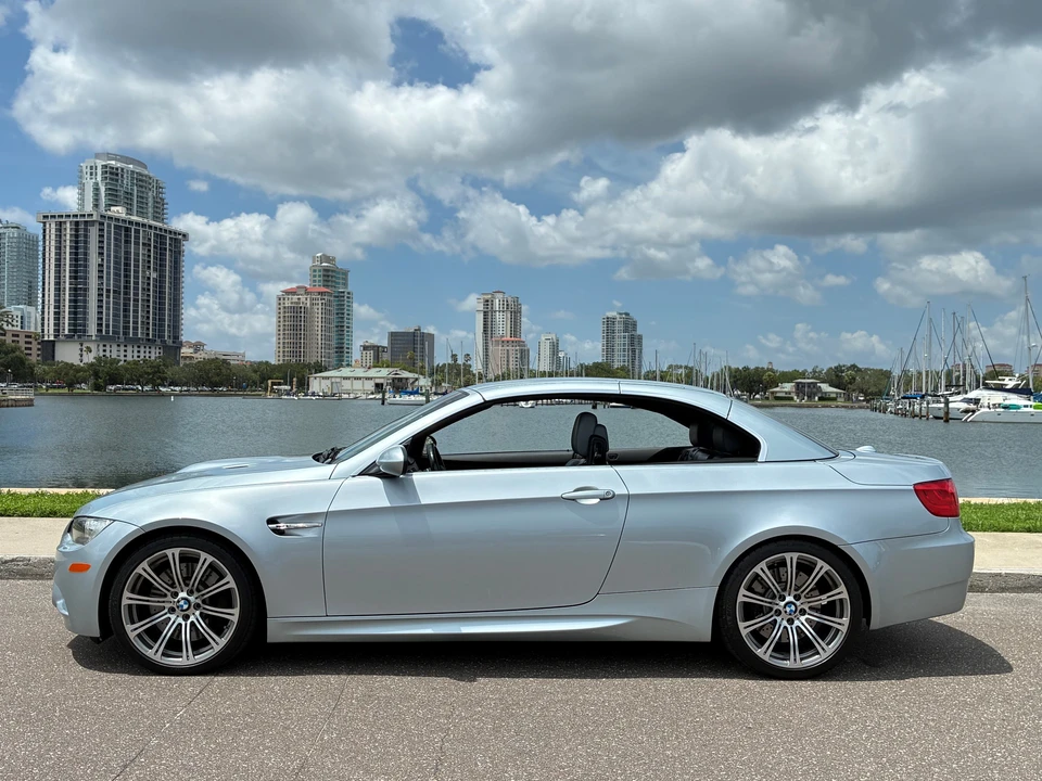 2011 BMW E93 M3 Convertible - Image 6 of 6