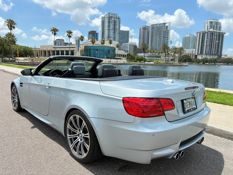 2011 BMW E93 M3 Convertible - Image 2 of 6