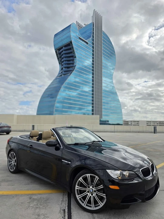 2011 BMW E93 M3 Convertible - Image 3 of 18