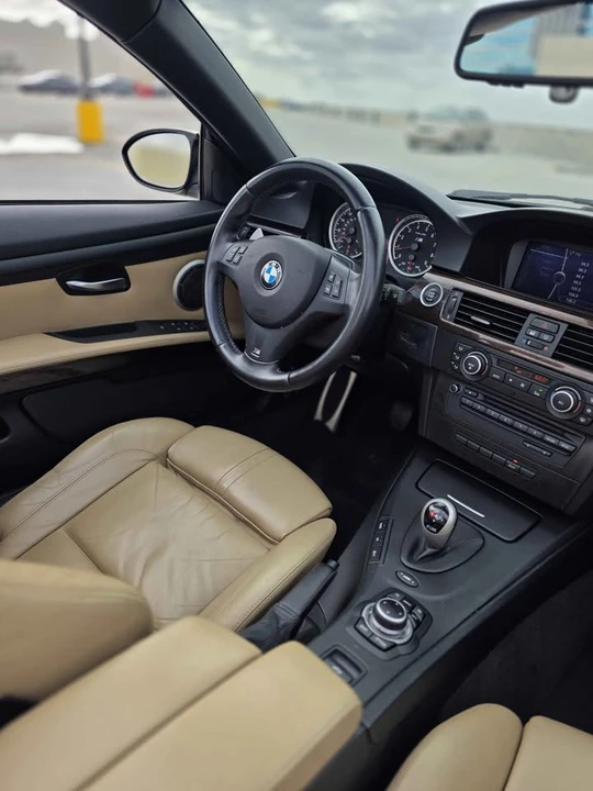 2011 BMW E93 M3 Convertible - Image 5 of 18