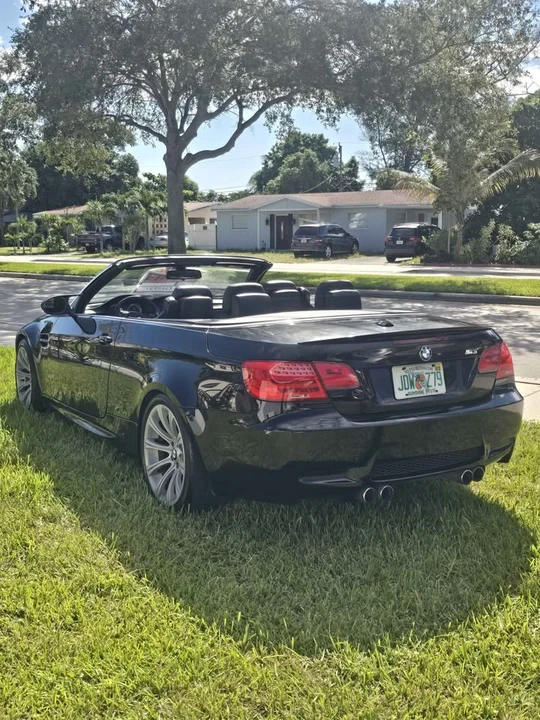 2011 BMW E93 M3 Convertible - Image 2 of 3