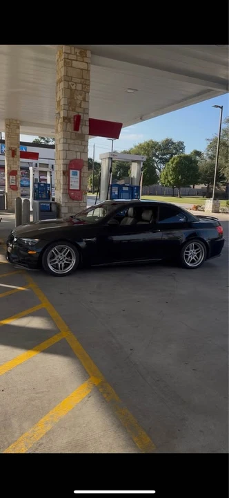 2011 BMW E93 M3 Convertible - Image 5 of 10