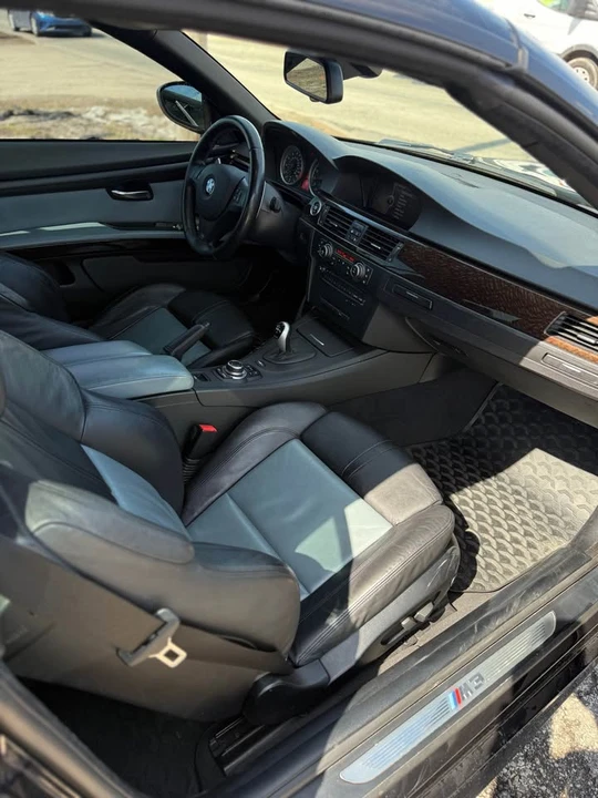 2011 BMW E93 M3 Convertible - Image 9 of 18
