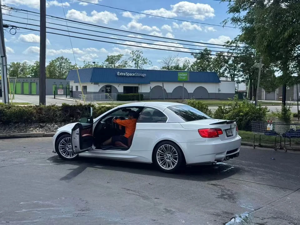 2011 BMW E93 M3 Convertible - Image 4 of 8