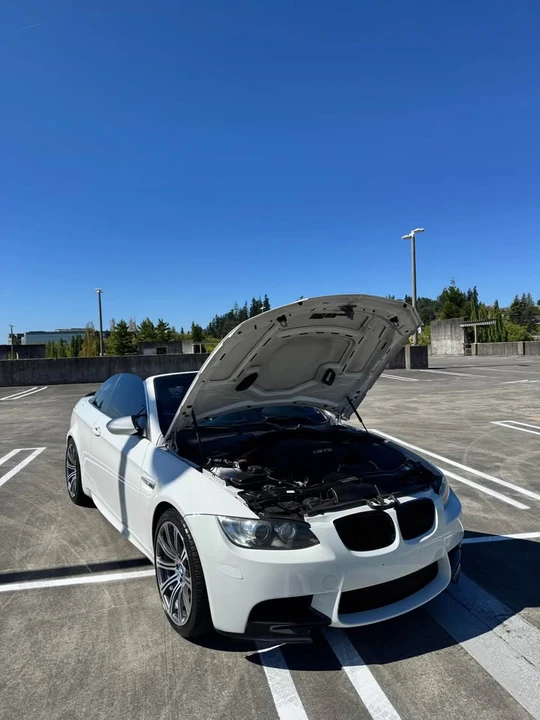 2011 BMW E93 M3 Convertible - Image 14 of 15