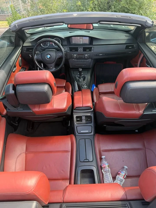 2011 BMW E93 M3 Convertible - Image 5 of 10