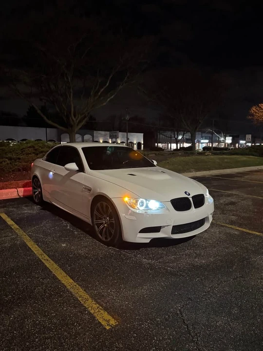 2011 BMW E93 M3 Convertible - Image 11 of 12