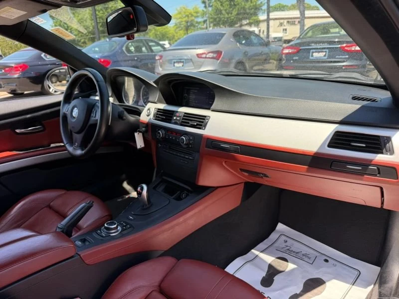 2011 BMW E93 M3 Convertible - Image 11 of 12