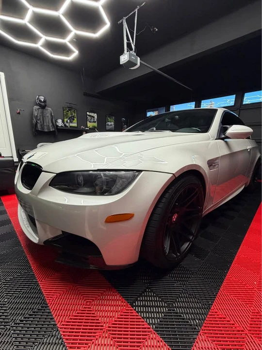 2011 BMW E93 M3 Convertible - Image 5 of 7