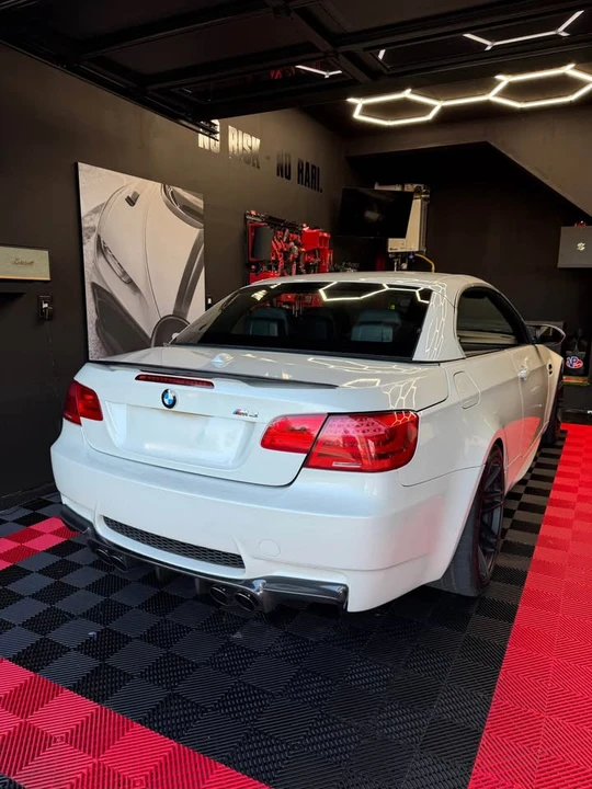 2011 BMW E93 M3 Convertible - Image 2 of 7