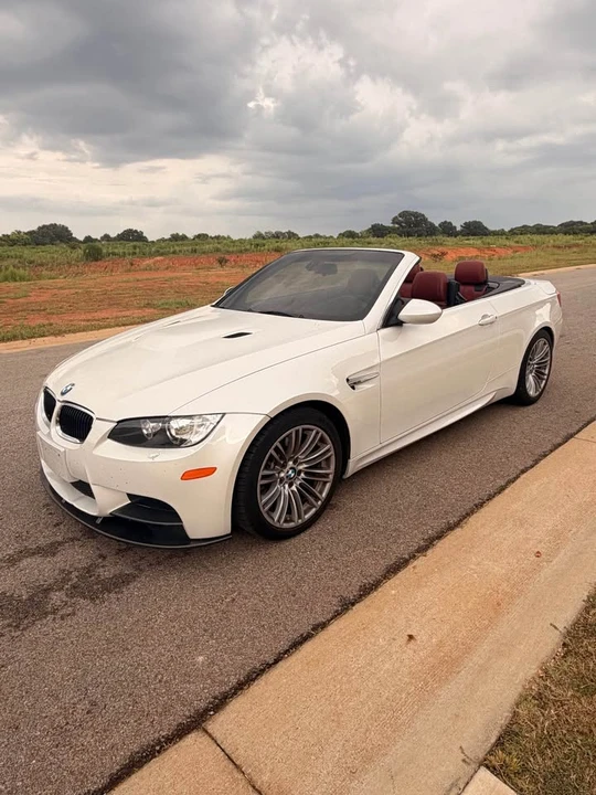 2011 BMW E93 M3 Convertible - Image 5 of 10