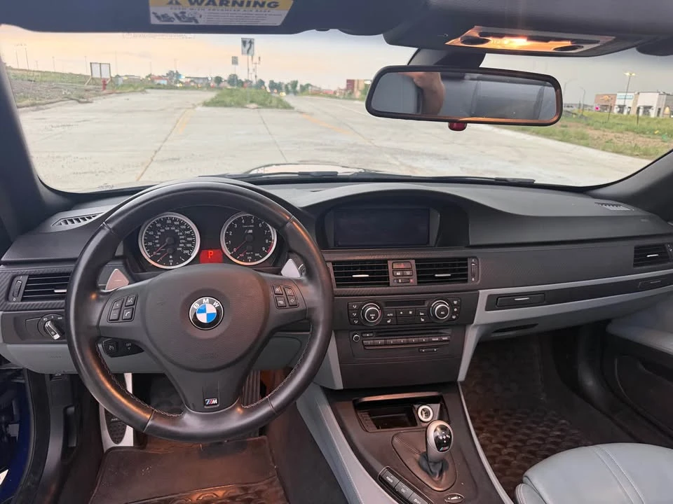 2011 BMW E93 M3 Convertible - Image 13 of 14