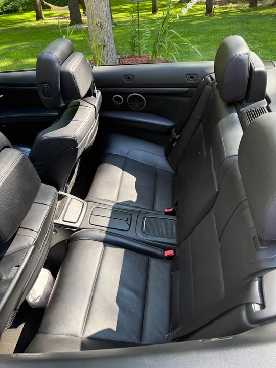 2011 BMW E93 M3 Convertible - Image 7 of 19
