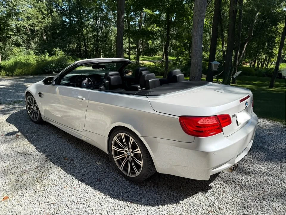 2011 BMW E93 M3 Convertible - Image 9 of 19