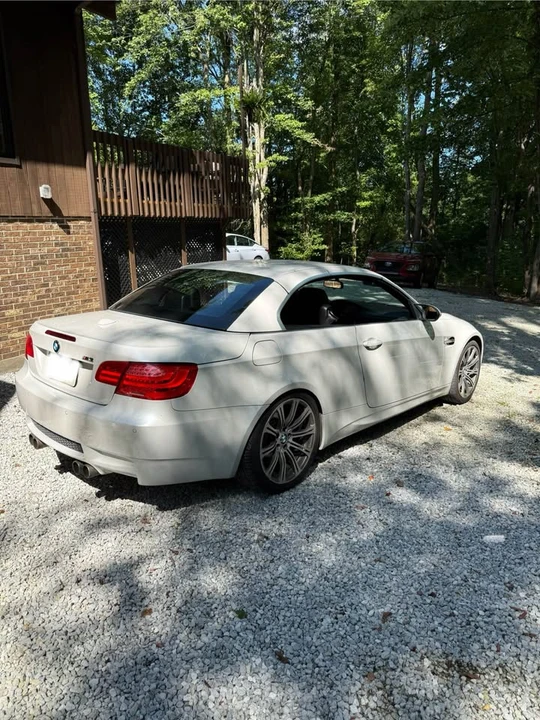 2011 BMW E93 M3 Convertible - Image 5 of 19
