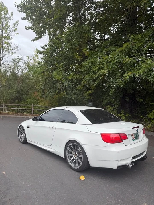 2011 BMW E93 M3 Convertible - Image 3 of 9
