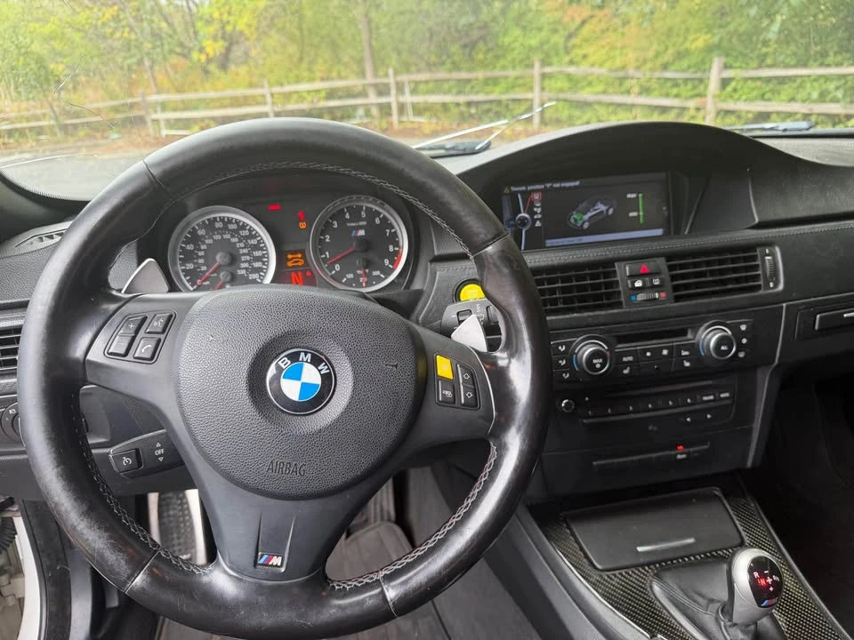 2011 BMW E93 M3 Convertible - Image 9 of 9