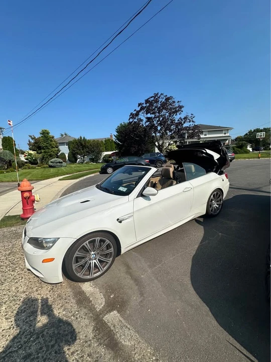 2011 BMW E93 M3 Convertible - Image 2 of 5