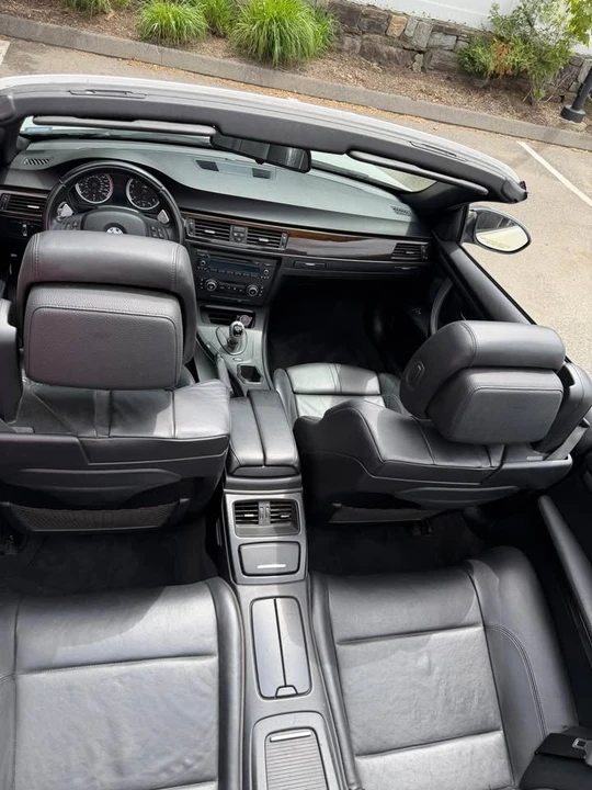 2011 BMW E93 M3 Convertible - Image 16 of 19