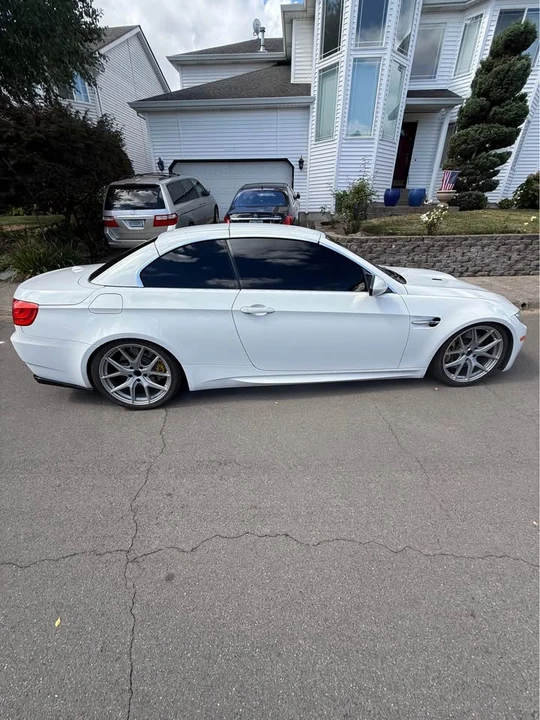 2011 BMW E93 M3 Convertible - Image 7 of 11