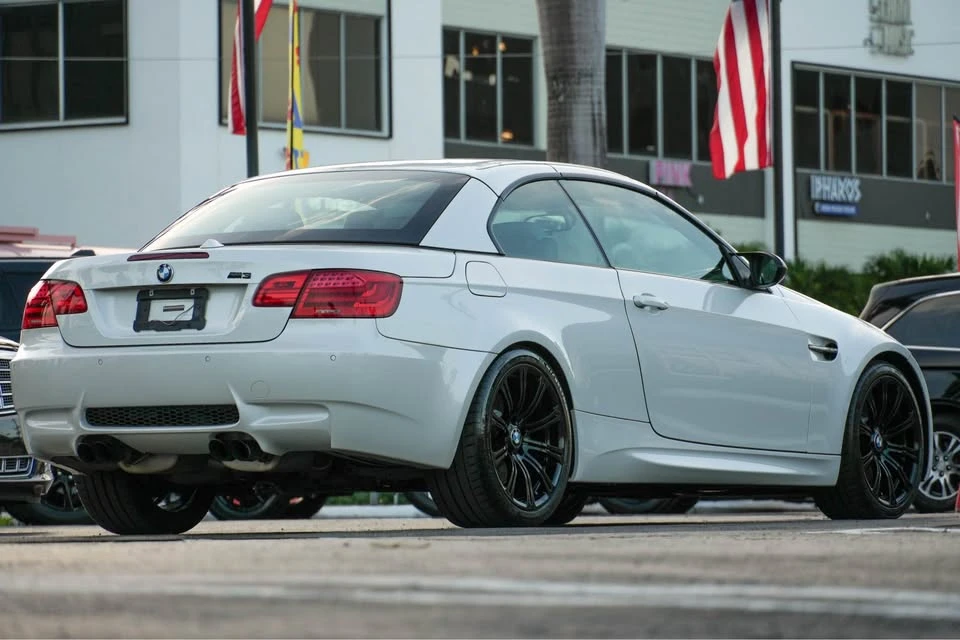 2011 BMW E93 M3 Convertible - Image 8 of 18