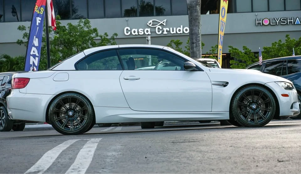 2011 BMW E93 M3 Convertible - Image 9 of 18