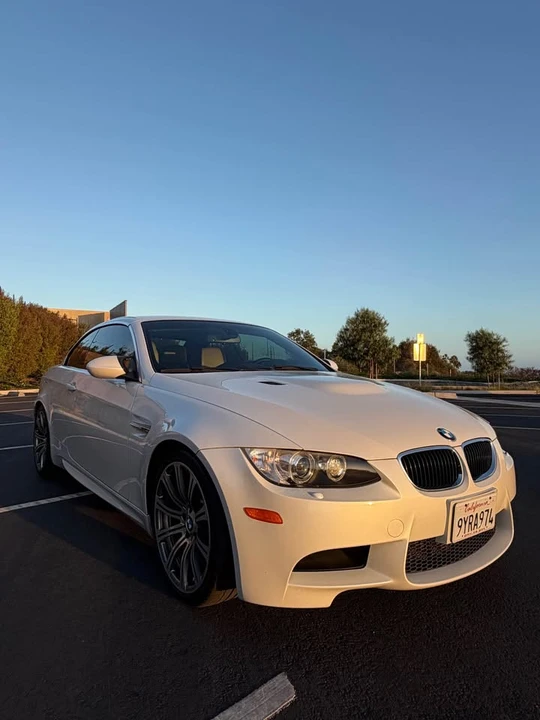 2011 BMW E93 M3 Convertible - Image 5 of 18