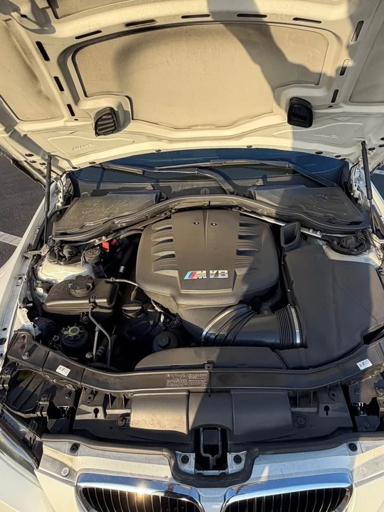 2011 BMW E93 M3 Convertible - Image 4 of 18