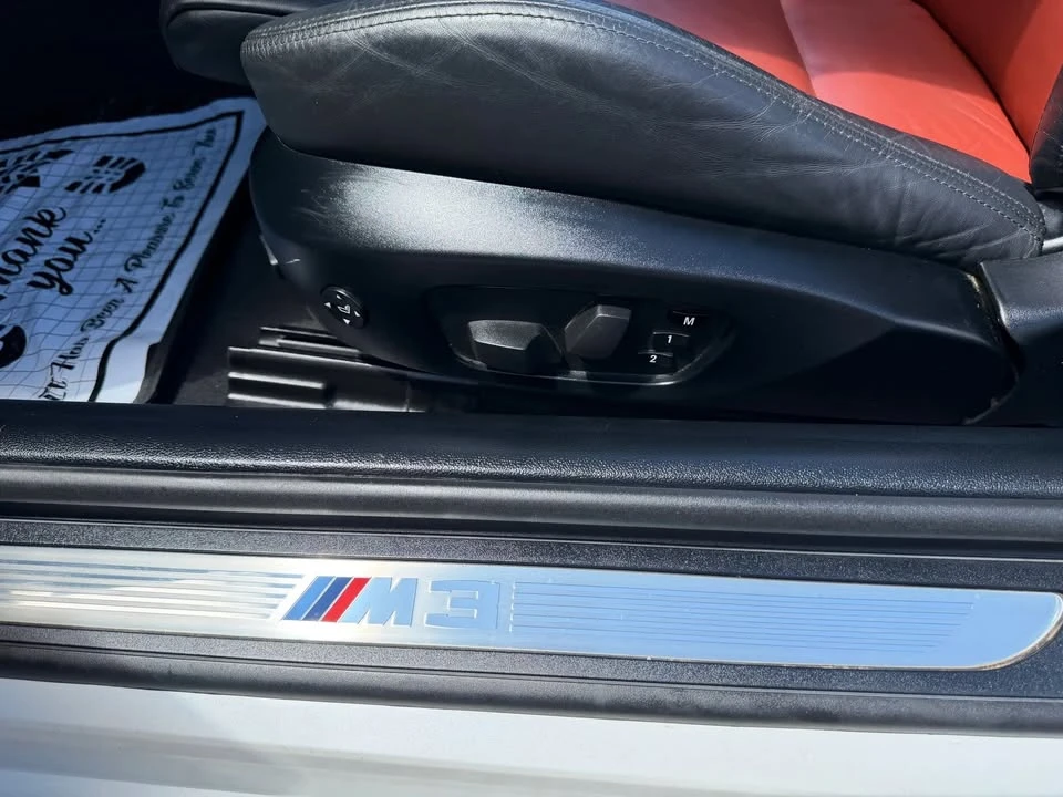 2011 BMW E93 M3 Convertible - Image 11 of 19