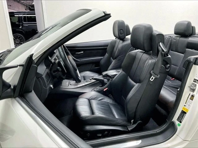 2011 BMW E93 M3 Convertible - Image 14 of 31