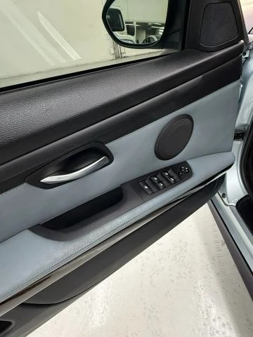2011 BMW E93 M3 Convertible - Image 29 of 31