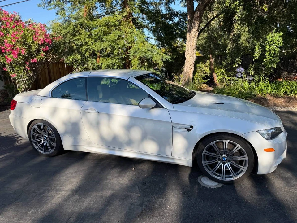 2011 BMW M3 - Image 5 of 24
