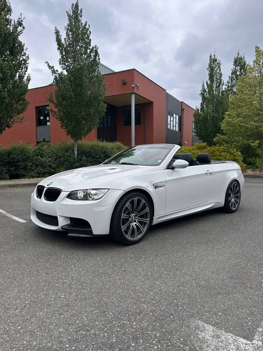 2011 BMW E93 M3 Convertible - Image 7 of 12