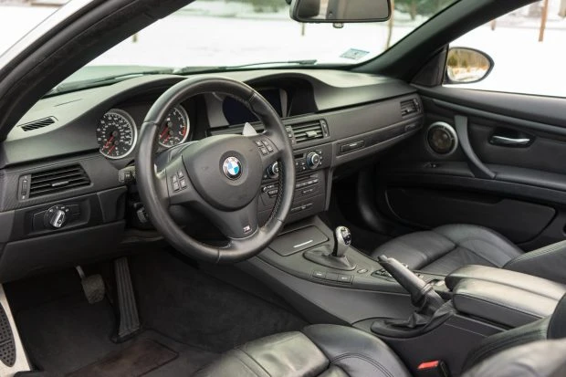 2011 BMW E93 M3 Convertible - Image 5 of 7