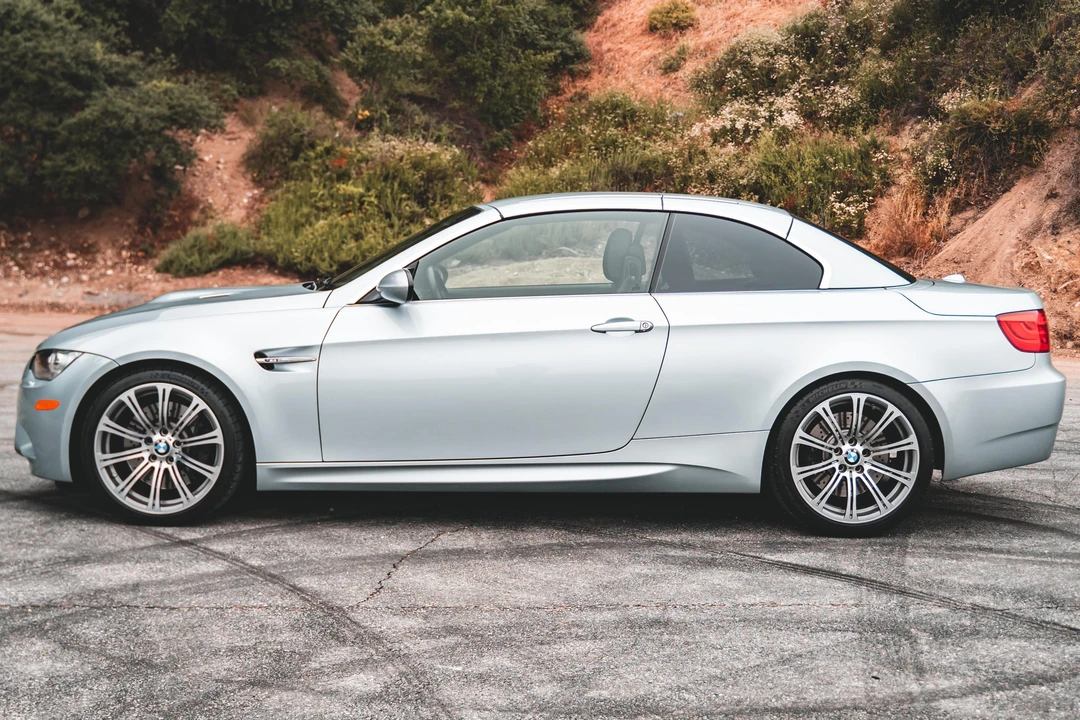 2011 BMW E93 M3 Convertible - Image 3 of 31