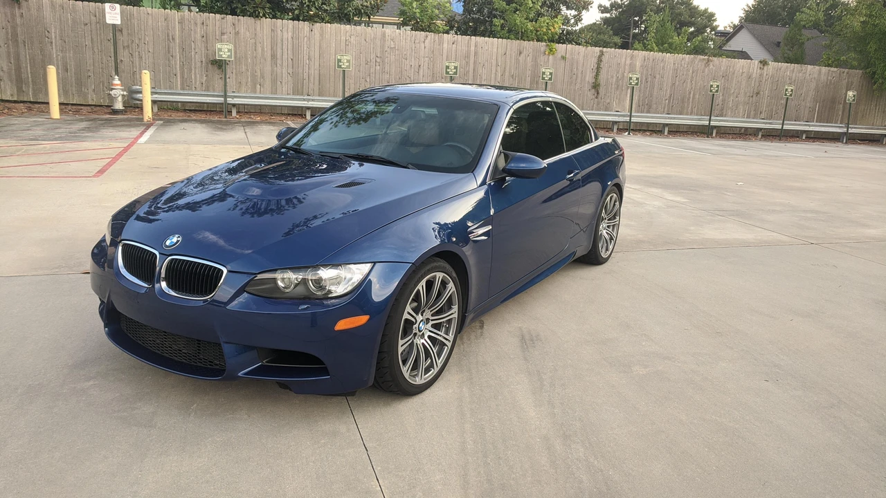 2011 BMW E93 M3 Convertible - Image 10 of 31