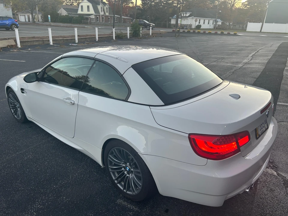 2011 BMW E93 M3 Convertible - Image 25 of 31