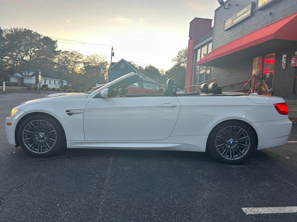 2011 BMW E93 M3 Convertible - Image 10 of 31